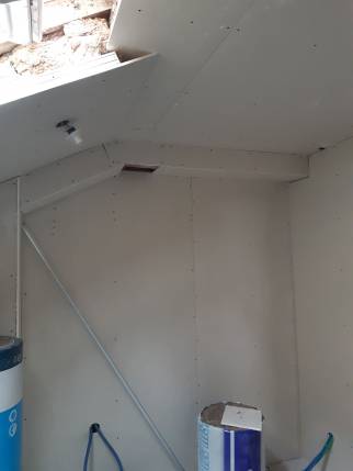 Travaux d'isolation d'un appartement en sous-pente en cours - Bourg-en-Bresse 01000