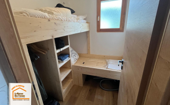 artisan menuisier Chamonix, lits sur-mesure Haute-Savoie, optimisation espace Val d’Arly, meubles en bois sur-mesure, décoration intérieure montagne, la maison des travaux mont-blanc