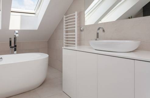 Rénover une salle de bains sous les combles à Libourne