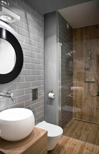 installation wc à l'étage d'une maison dans la salle de bains - Guidel (56520)