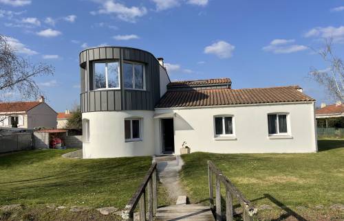 Double surélévation de maison aux Sorinières près de Nantes