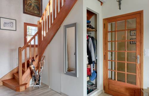 Création escalier bois sur mesure au quart tournant avec garde-corps sécurisé
