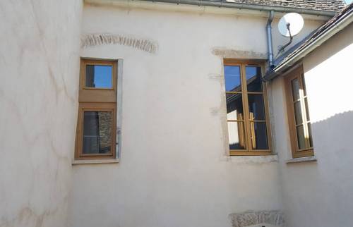 Remplacement de fenêtre bois en menuiseries PVC plaxé bois à Aubagne (13400)