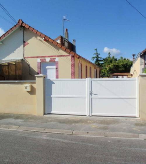 Construire un mur à Pessac