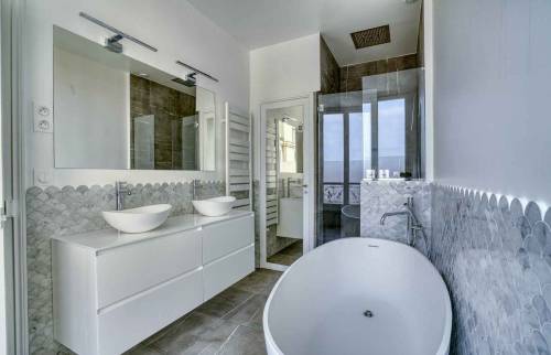 Installer une baignoire à Paris 8 