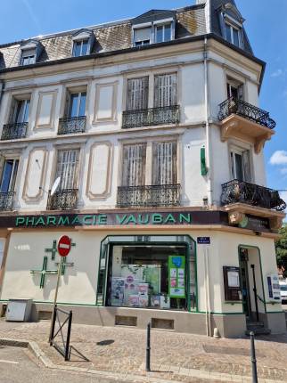 Ravalement de façade d'un immeuble ancien à Mulhouse