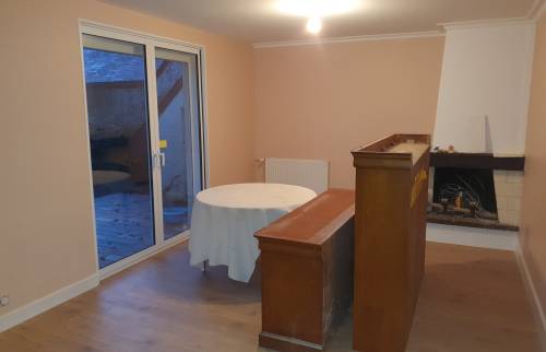 Salle à manger rénovée - Maison rénovée et lumineuse