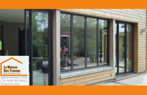 Extension maison à Dreux avec façade bois et baies aluminium : une réalisation soignée par La Maison Des Travaux Dreux / Anet.