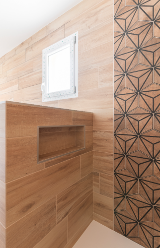  Création d'une suite parentale de 20 m² à Maisdon-sur-Sèvre - salle de bain avec niche