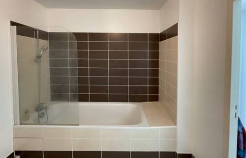 La salle de bain avant travaux