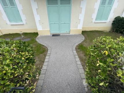 Nouvelle allée d'entrée (Merville 14810)