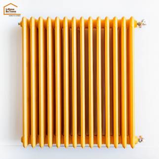 Radiateur en fonte peint en orange
