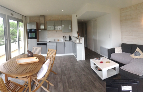 Cuisine entièrement équipée, moderne et fonctionnelle