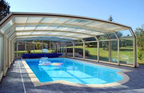 Construction piscine couverte
