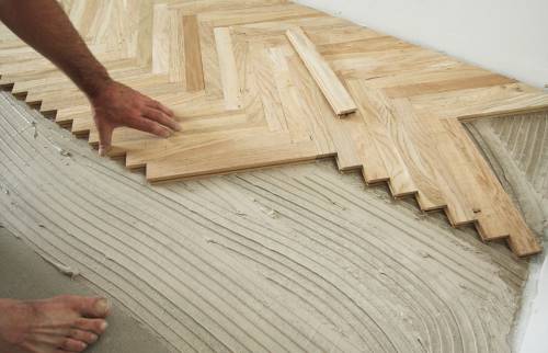 Aménagement mezzanine avec pose parquet et garde-corps à Pournoy-la-Grasse 57420