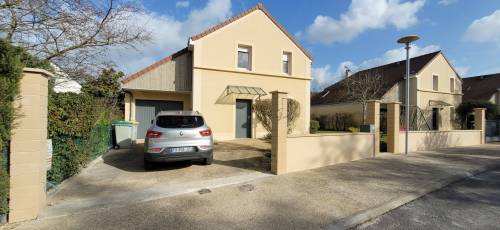  Travaux d'installation de clôture, portail et portillon en cours - Brie-Comte-Robert 77170