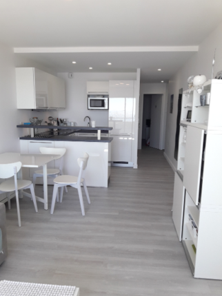 Appartement blanc et épuré