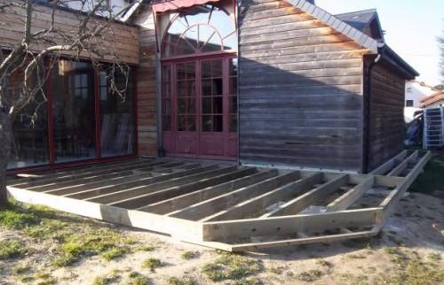 Chantier terrasse en frêne pose lambourde - La Chapelle-sur-Erdre - 44240 - -