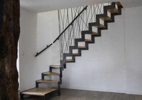 Pose d’un escalier sur mesure à Saint-Herblain