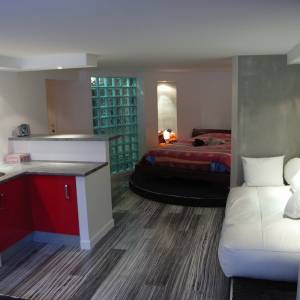 Aménagement intérieur d'un studio étudiant - Cuisine et chambre 