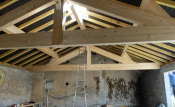 Travaux de charpente et couverture, projet d'extension, Genay (69730)
