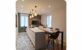 Cuisine avec un mix de carrelage 