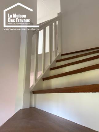 Rénovation d’une cage d’escalier lumineuse à Damgan