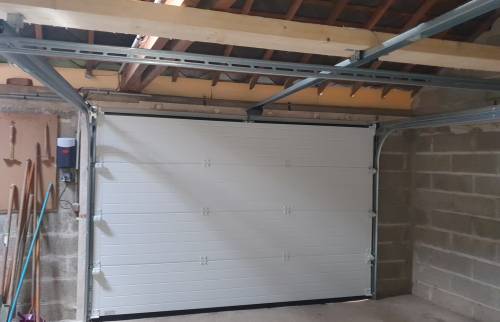 Remplacement de la porte de garage par une porte électrique moderne