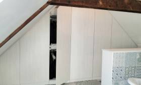 Placard sur-mesure sous combles