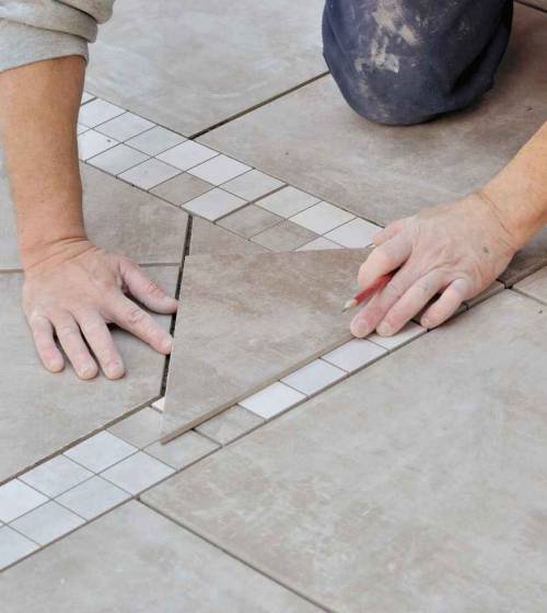 Finition de la terrasse carrelée pour accueillir le spa - Nantes 44