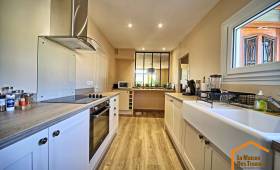 Vue générale de la cuisine après travaux (Saint-Pierre-du-Perray 91280)