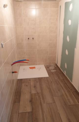 Création salle d'eau en remplacement ancien dressing à Crécy-la-Chapelle (77580)