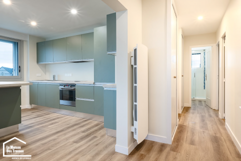 Faux plafond avec spots encastrés