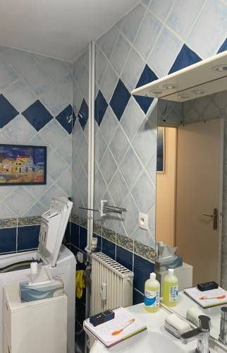 ANCIENNE SALLE DE BAIN