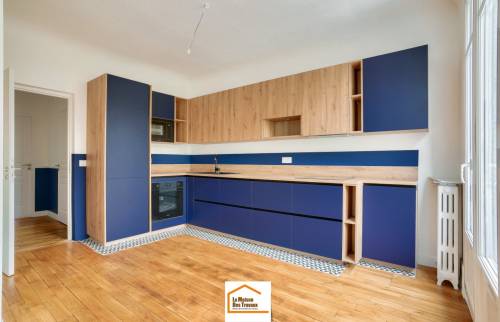 la cuisine de l'appartement rénové
