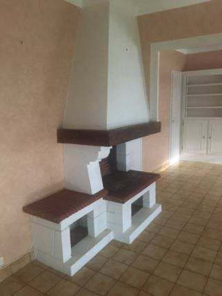 Cheminée à démolir dans une maison en rénovation - Nantes 44