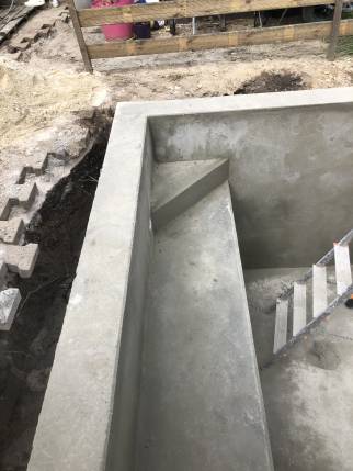 piscine en construction