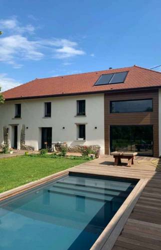 maison voironnaise avec chauffe-eau solaire