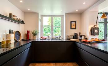 Une superbe cuisine entièrement rénovée à Asnières-sur-Seine (92) avec la Maison des Travaux