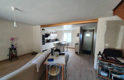 Rénovation intérieure terminée – Une maison rénovée fonctionnelle et lumineuse