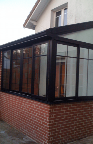 Réalisation d’une véranda en briques rouges