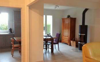 Séjour avec son nouveau revêtement de sol