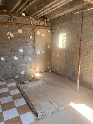 Construction neuve en cours après travaux de démolition de maison - Montélier 26120