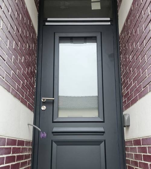 Nouvelle porte vue extérieure