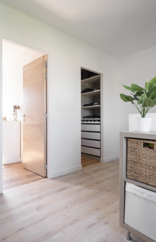 Surélévation d'une maison en ossature bois de 30 m² aux Sorinières - couloir