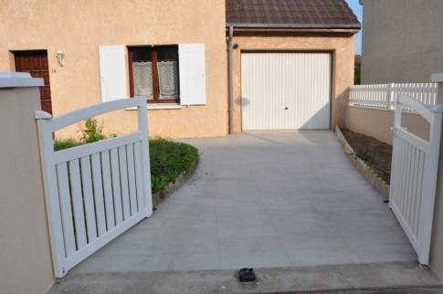 Installation de portail battant en PVC - Brie-Comte-Robert 77170