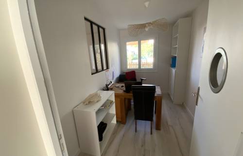 bureau de directrice micro crèche La Maison Des Travaux Alès