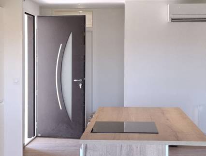 Rénovation de menuiserie avec remplacement de porte d'entrée - Ambérieu-en-Bugey 01500