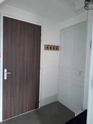 Rénovation énergétique d'appartement avec nouvelle porte d'entrée - Bourg-en-Bresse 01000