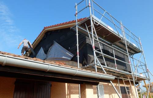 Surélévation de toiture en ossature bois, Lissieu (69380) - Travaux en cours